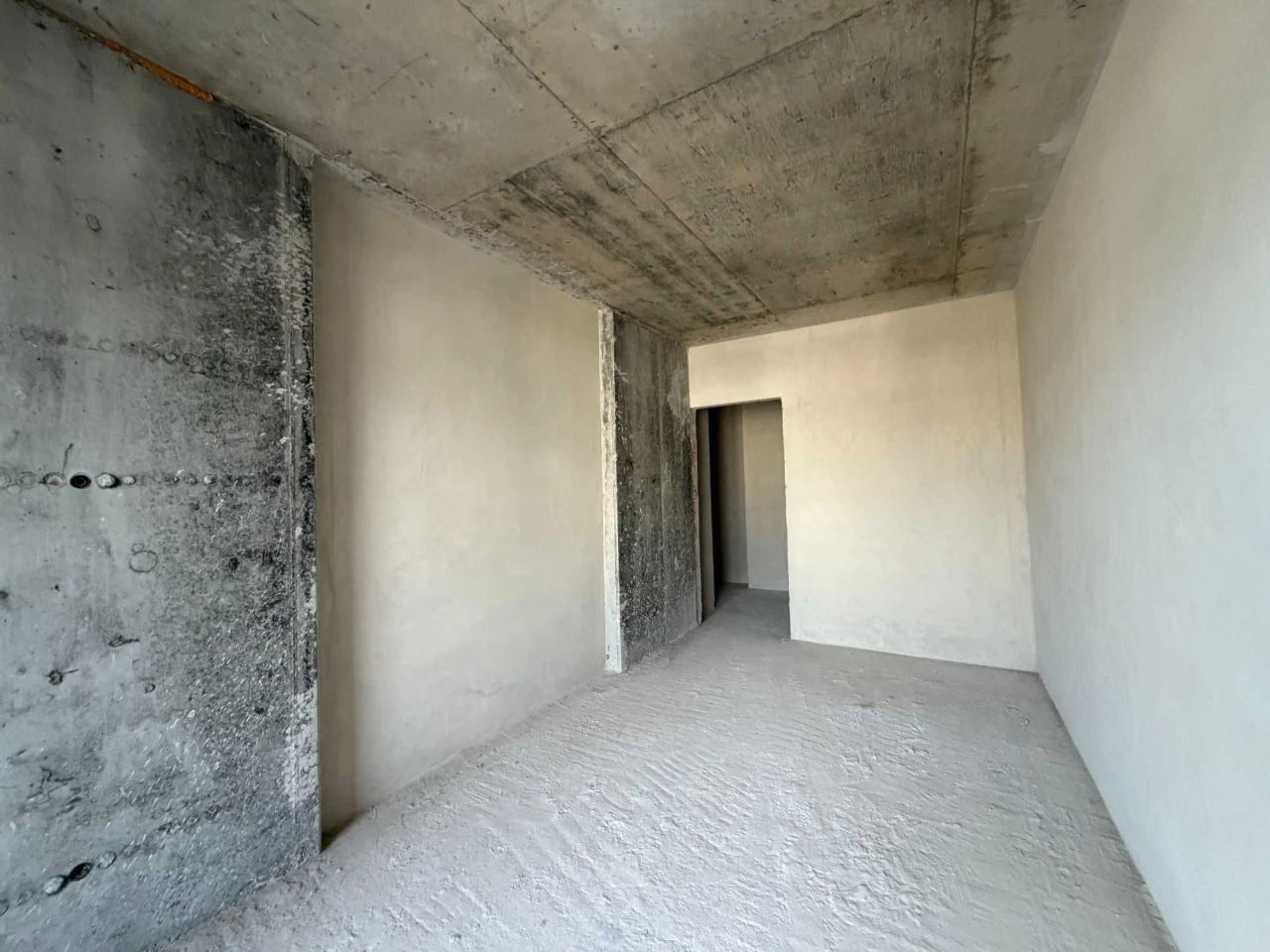 Sale of 2-room, 68 sq.m apartment in Auroom Air on Topolna Street
