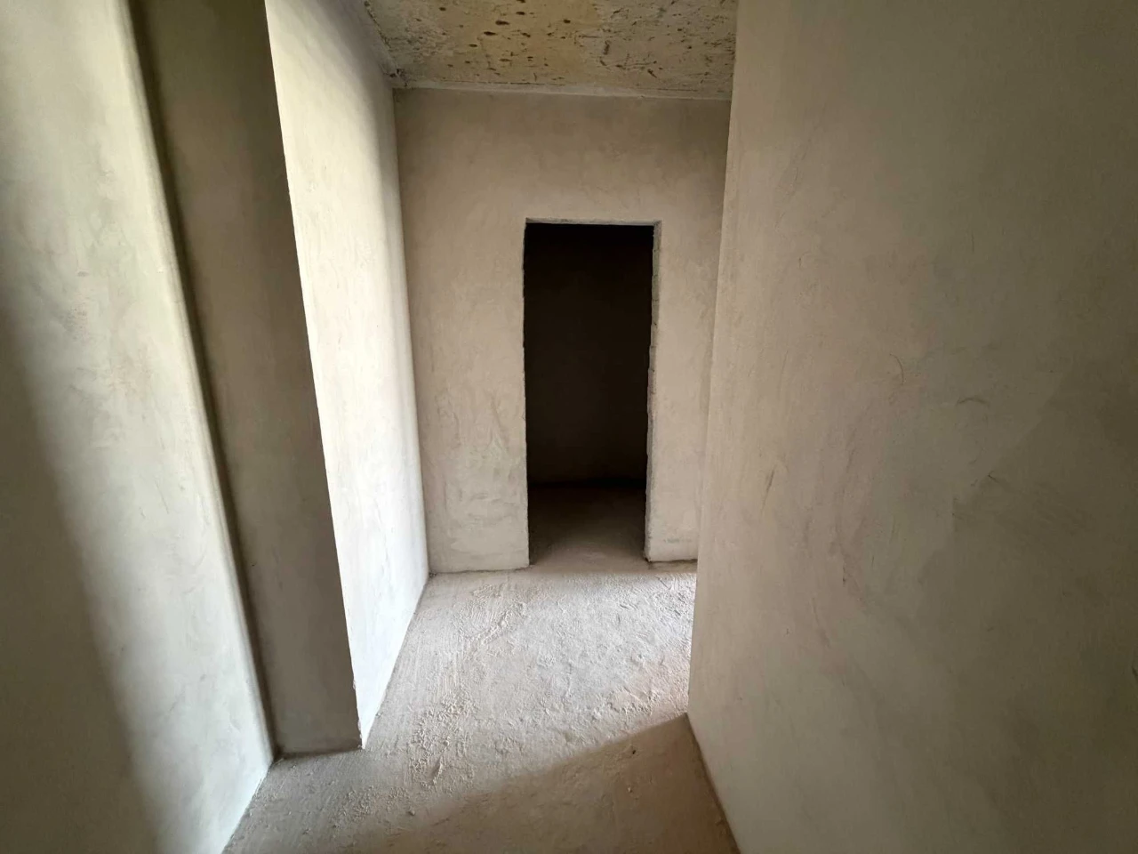 Sale of 2-room, 68 sq.m apartment in Auroom Air on Topolna Street