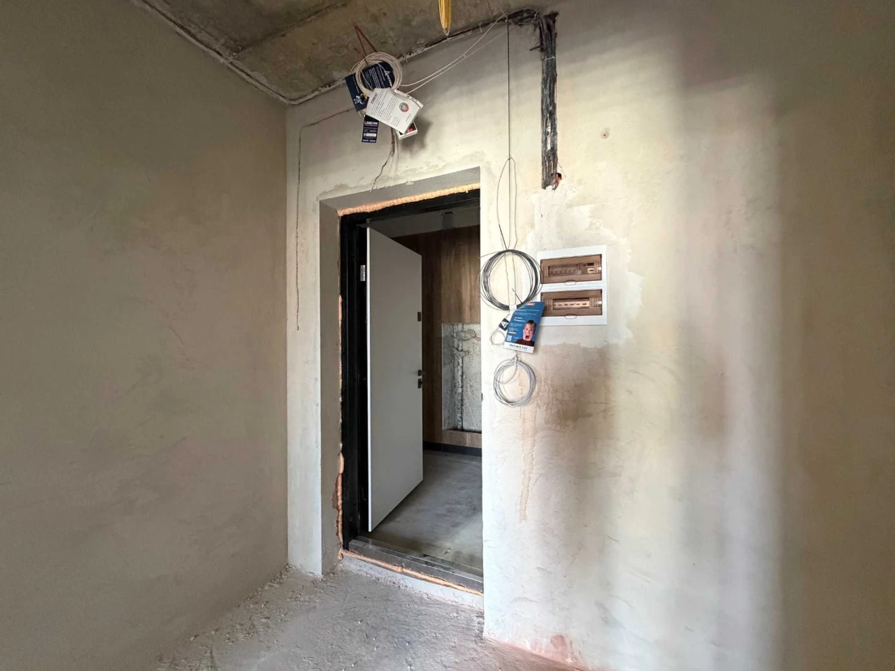 Sale of 2-room, 68 sq.m apartment in Auroom Air on Topolna Street