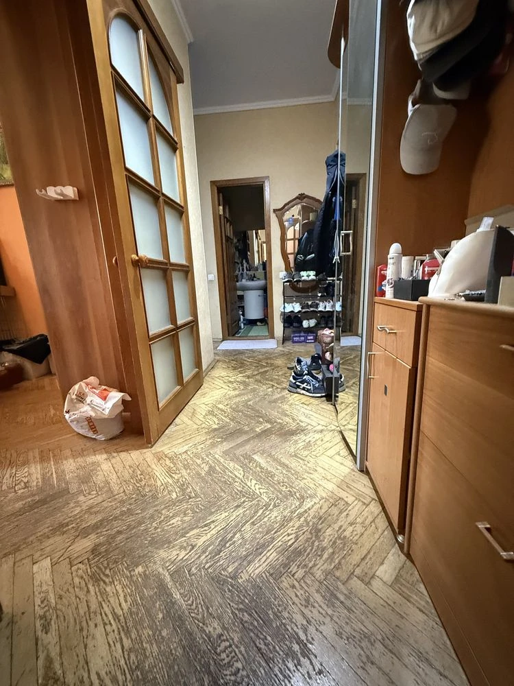 2-кімнатна квартира (57,4 м2) - Метро Звіринецька, 38 Джона Маккейна
