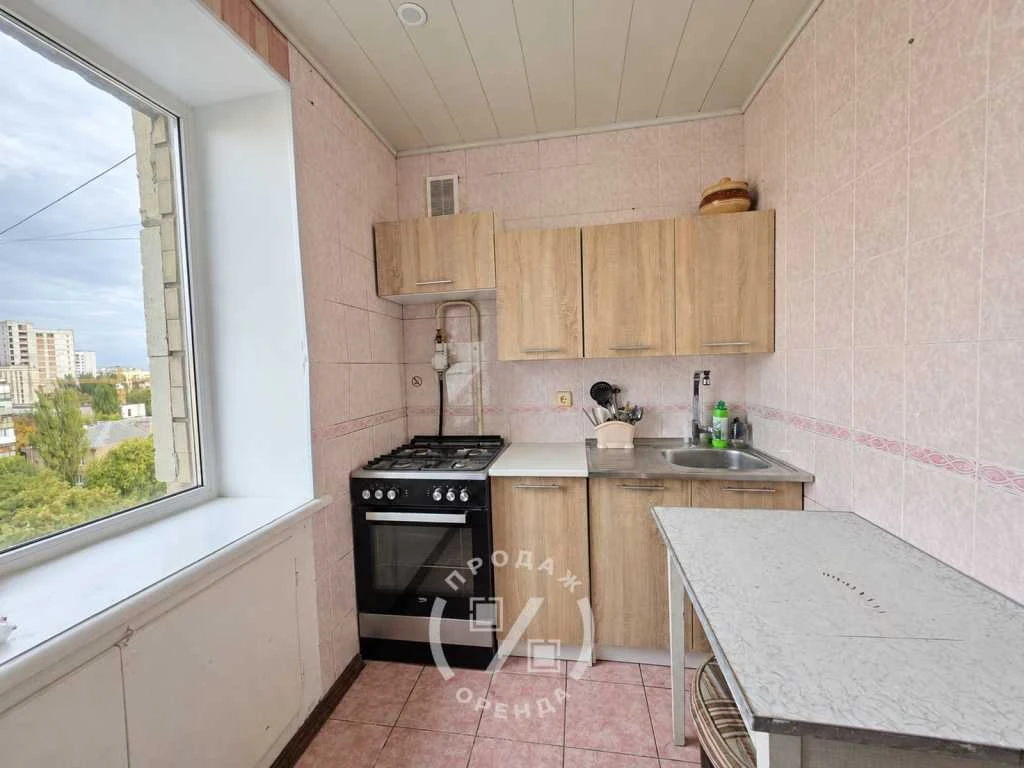 Продається 2-кімнатна квартира 45,4 м², вул. Григорія Кочура, 8