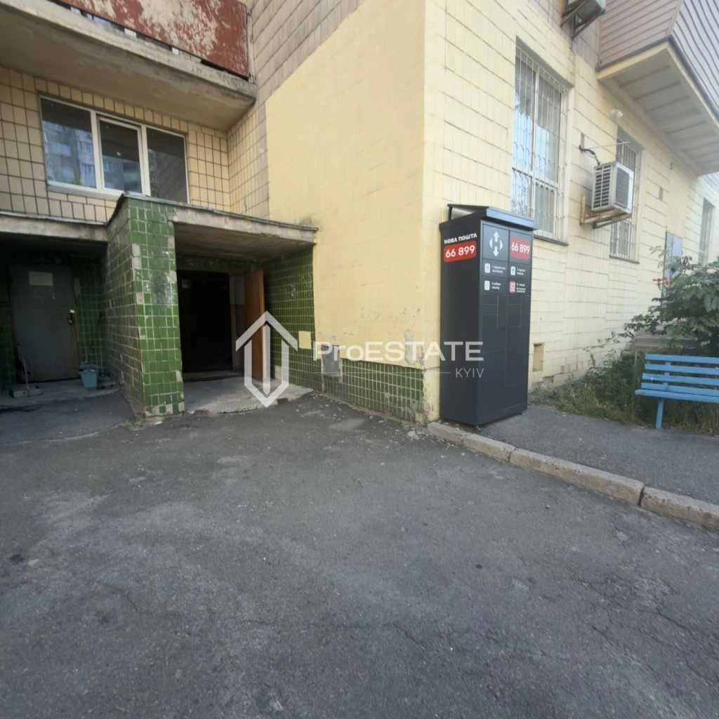 Продажа 2-комнатной квартиры 65 м², Братиславская ул., 7