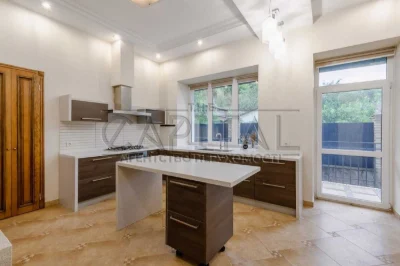 House for Sale, Holosiiv District