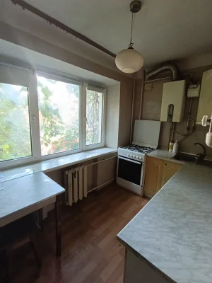 Sale of a two-bedroom apartment on Latoshinsky Street