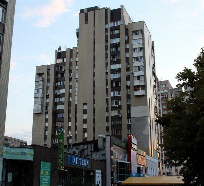 3-room apartment for sale 71 m², Pavla Tychyny ave., 8