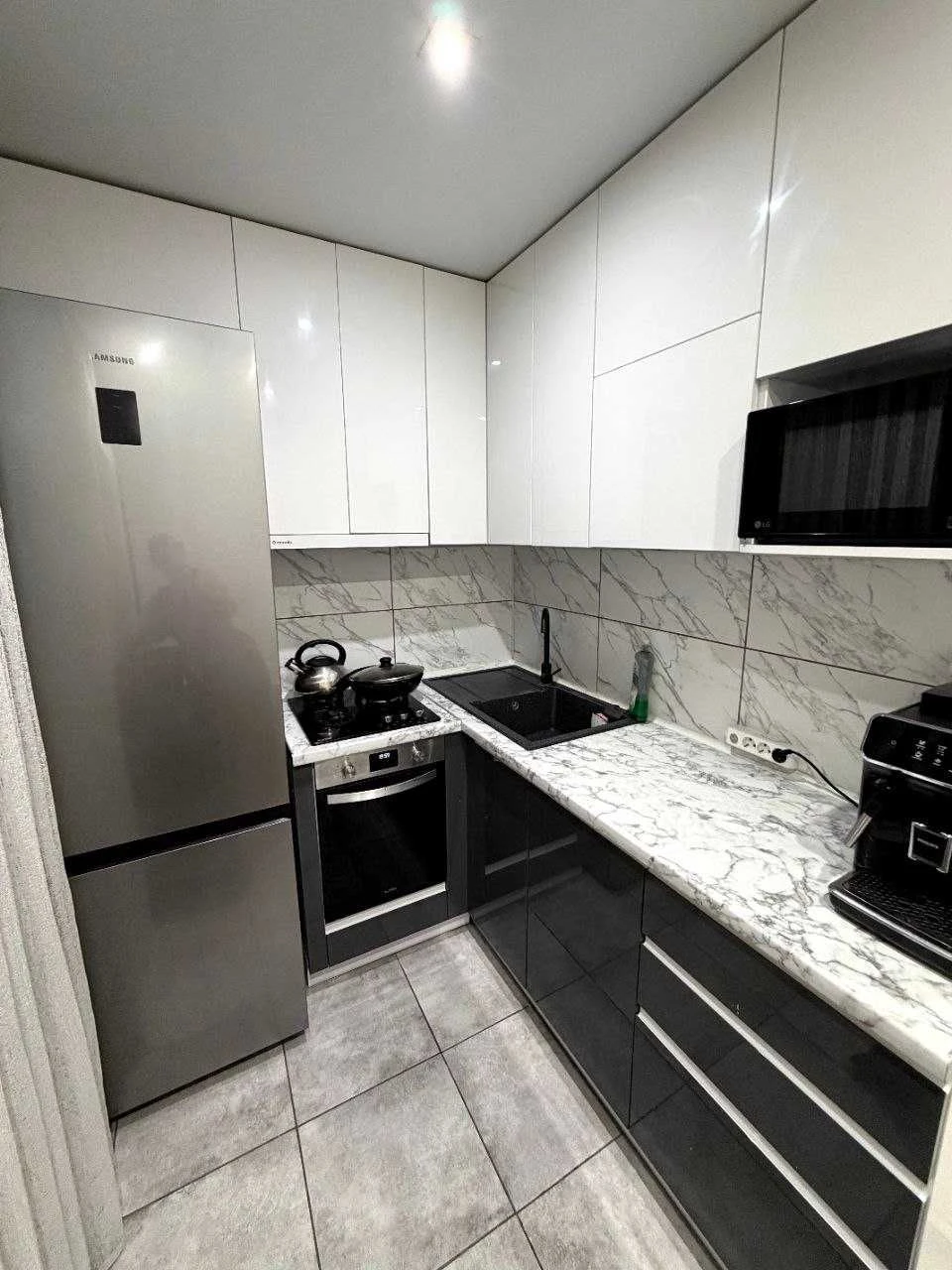 For sale: 1-room apartment near Maselsky metro station