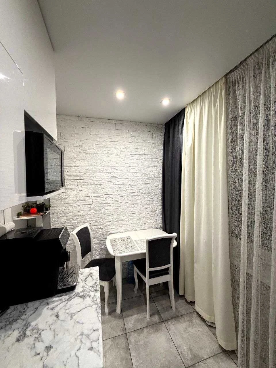 For sale: 1-room apartment near Maselsky metro station