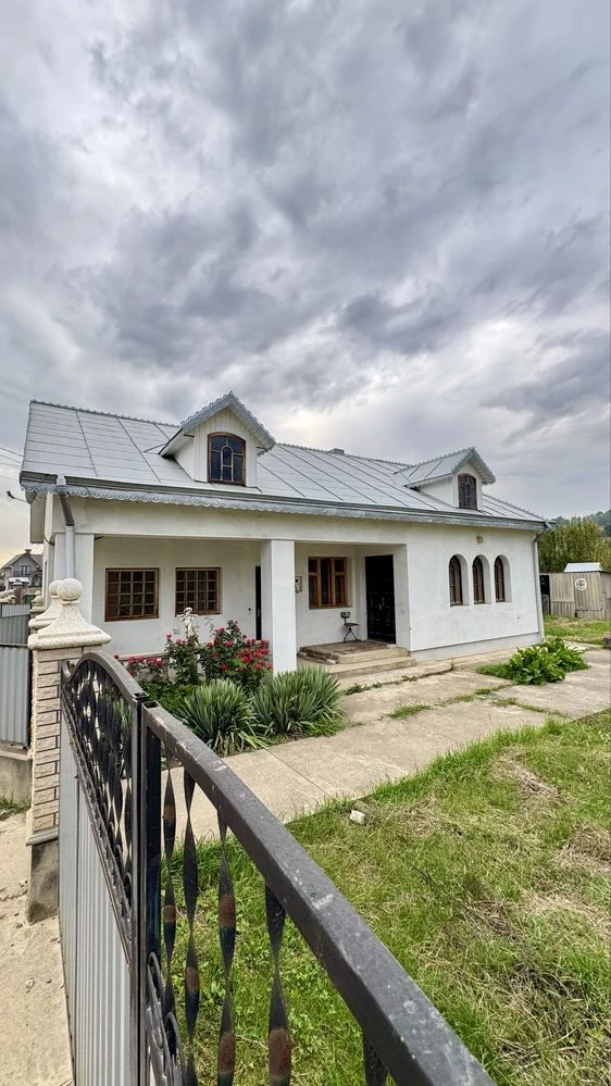 Sale of a cozy house / Plot of 16.5 acres / Garage