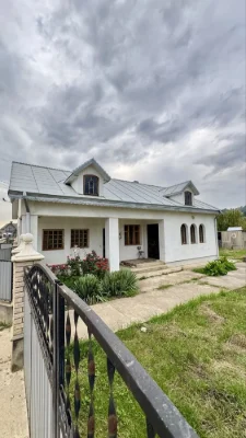 Sale of a cozy house / Plot of 16.5 acres / Garage