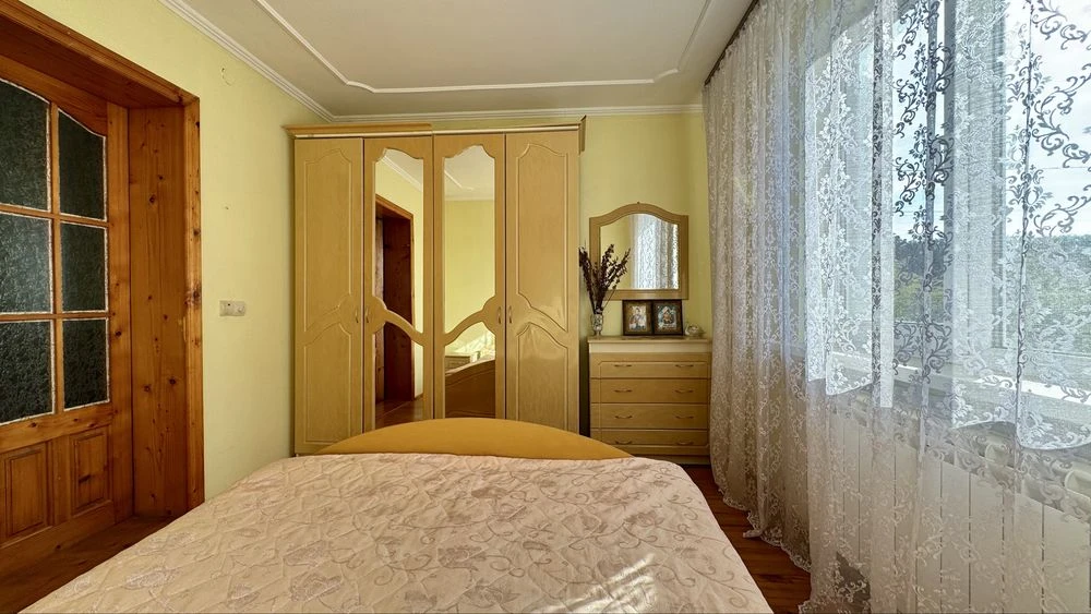 Sale of a cozy house / Plot of 16.5 acres / Garage