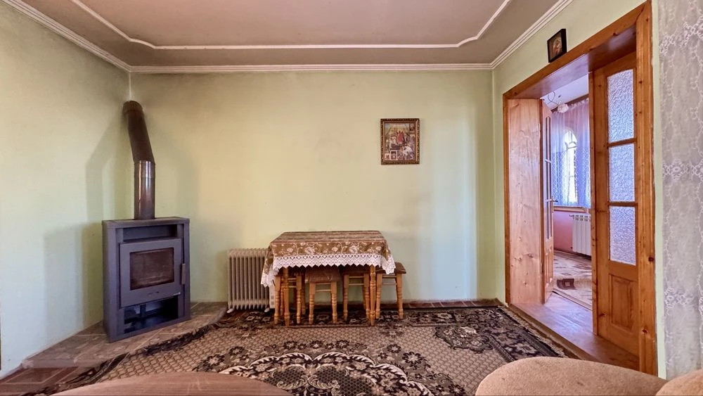 Sale of a cozy house / Plot of 16.5 acres / Garage