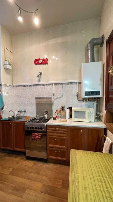 Центр города. Новый рынок. Новосельского ул. Госпрограммы.