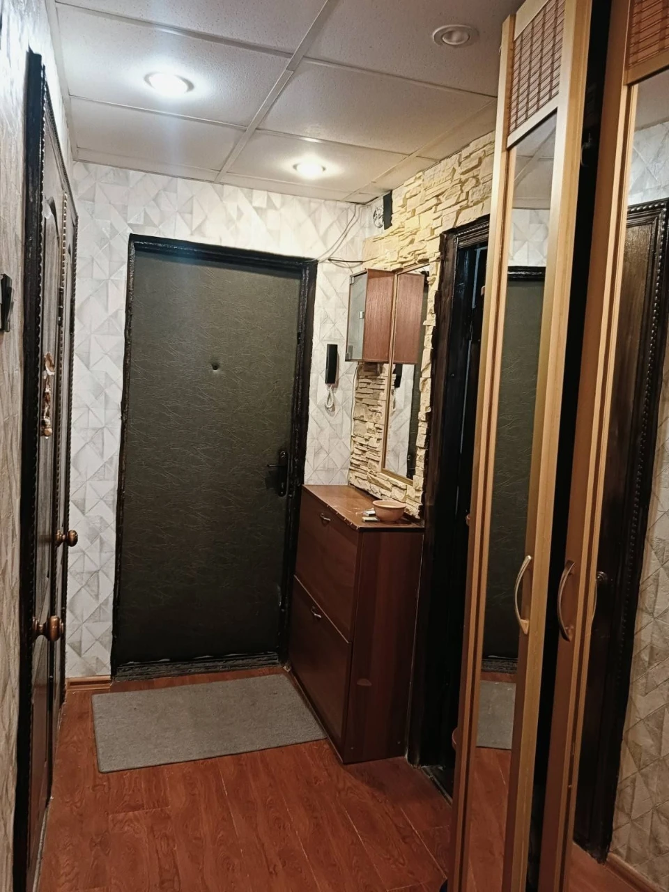 Сдается с 09.10 - 1-я квартира, Гостинка, Минский массив, Дмитрий Павличка 3 (а) (проспект Маршала Рокосовского) рядом с площадью Шевченка.