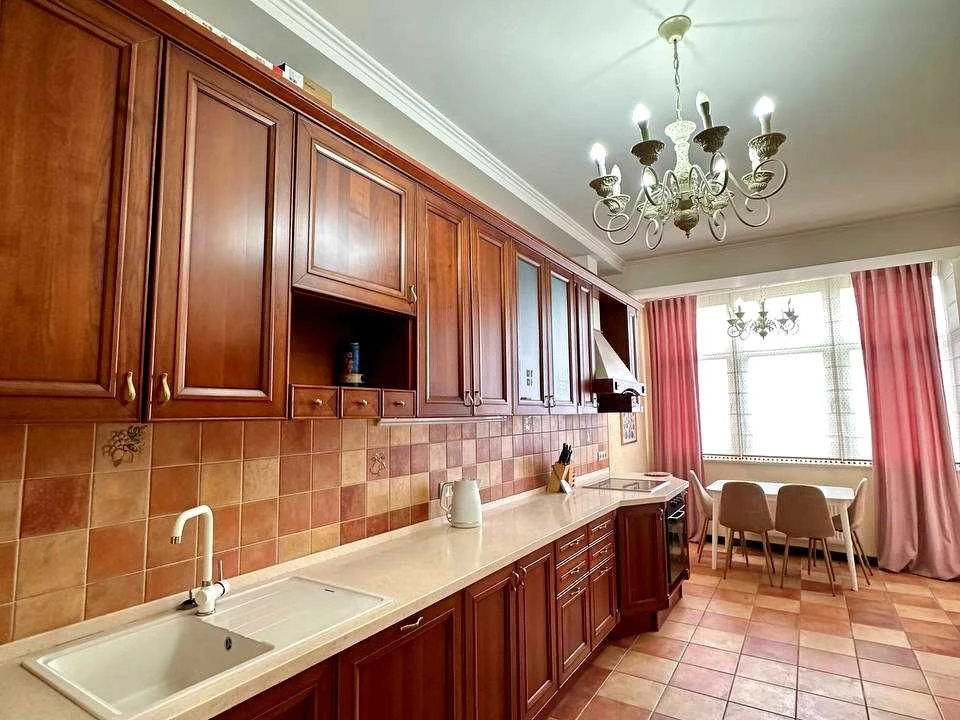 Apartment. Eugene Konovalets st., Kyiv
