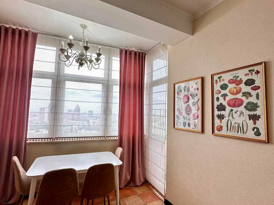 Apartment. Eugene Konovalets st., Kyiv