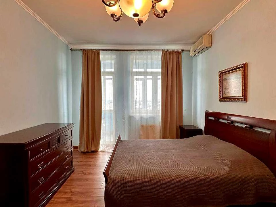 Apartment. Eugene Konovalets st., Kyiv