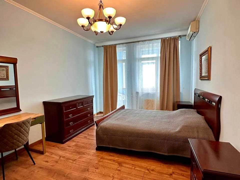 Apartment. Eugene Konovalets st., Kyiv