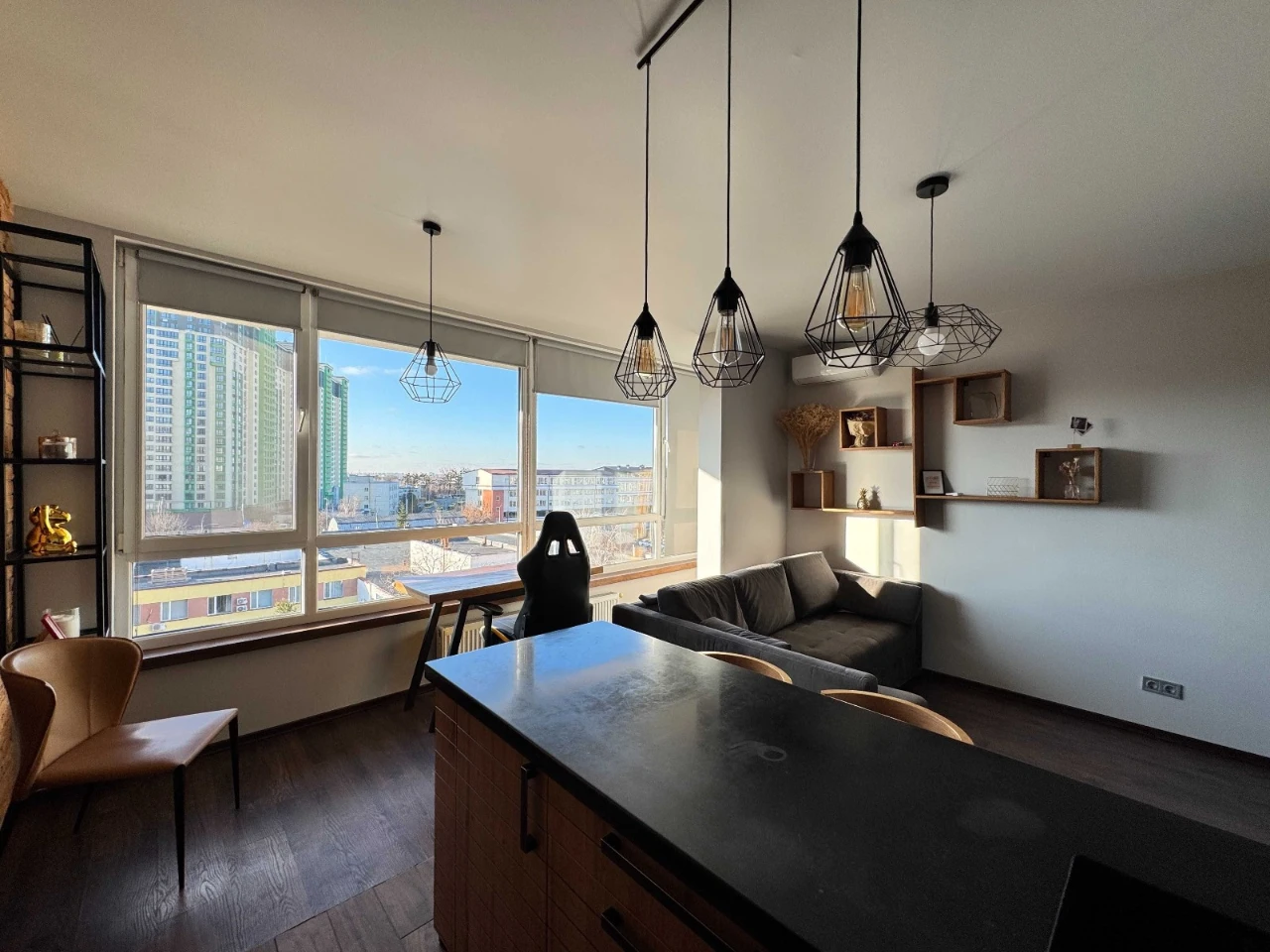 One-room apartment 45 sq m in the PARKLAND residential complex, Practical Street, 2