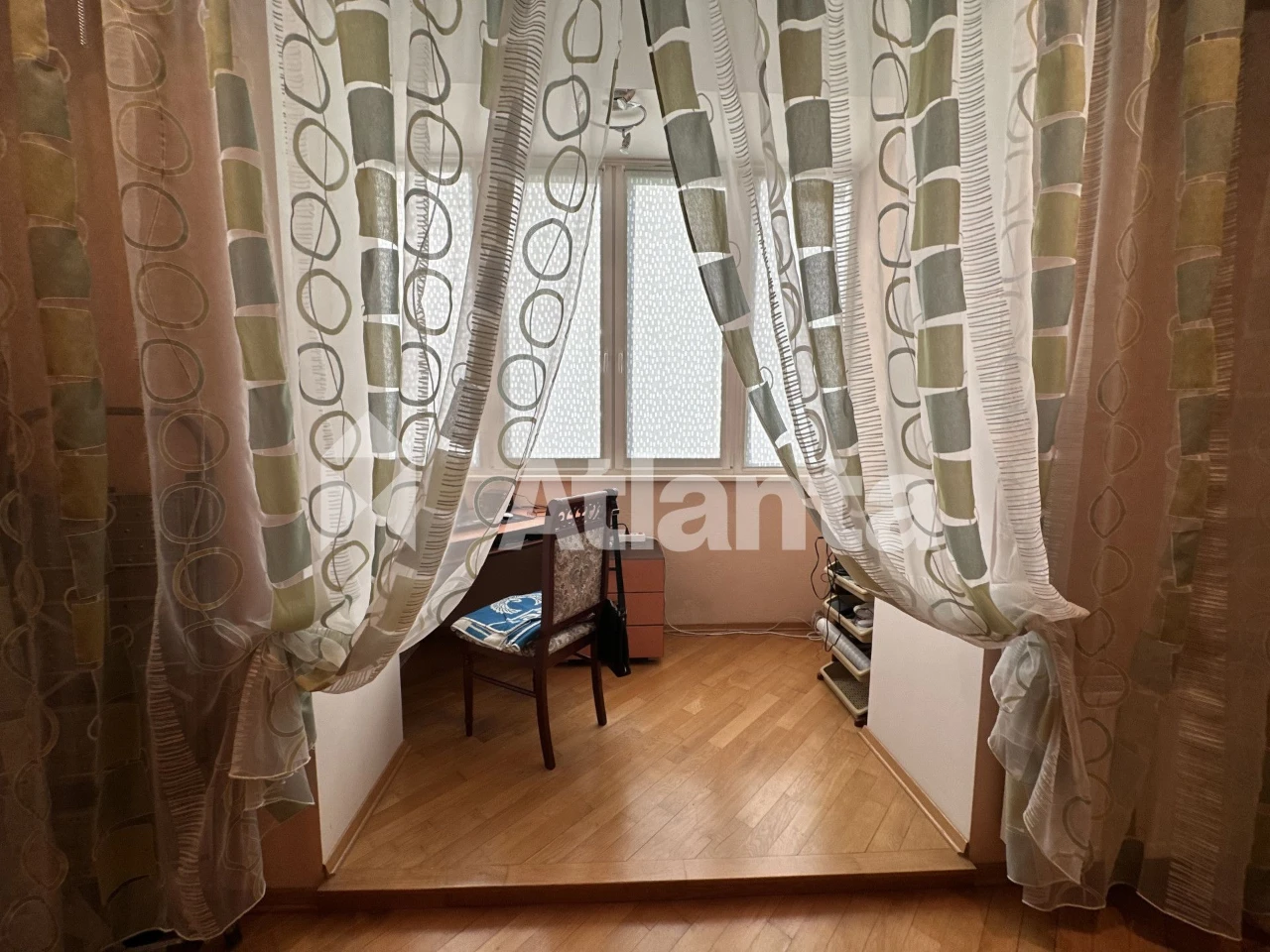 4-room apartment for a family in a brick house Levanesky/Kaminina
