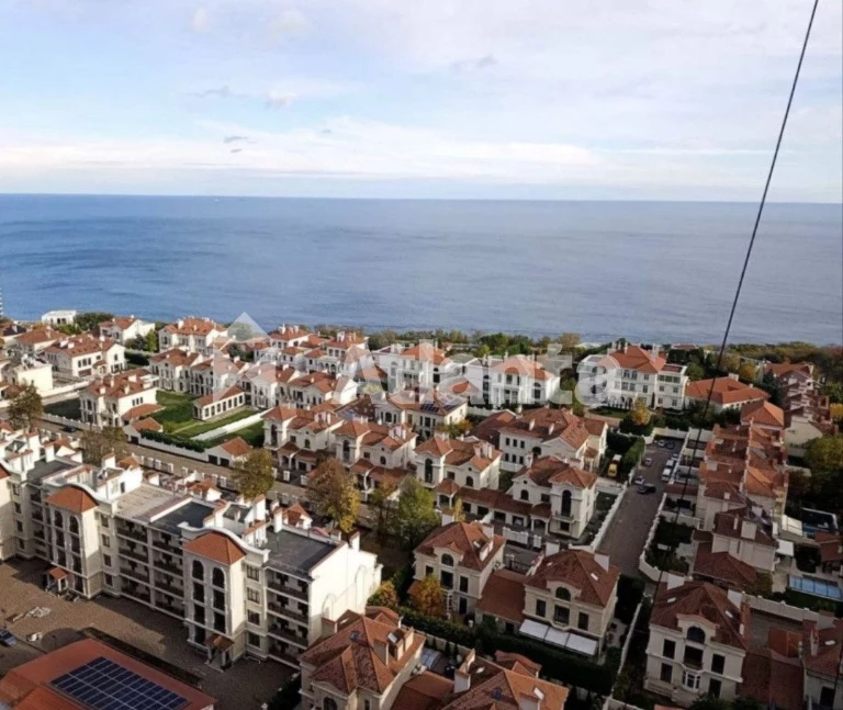 1 Apartment in Residence Atmosphere, Genuesh Arcadia, Sea view
