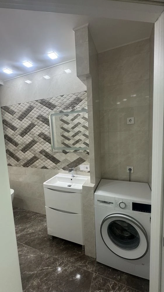 Квартира 2- км, 68 м2 , ЖК Сімейний , євроремонт, авт.газ. о