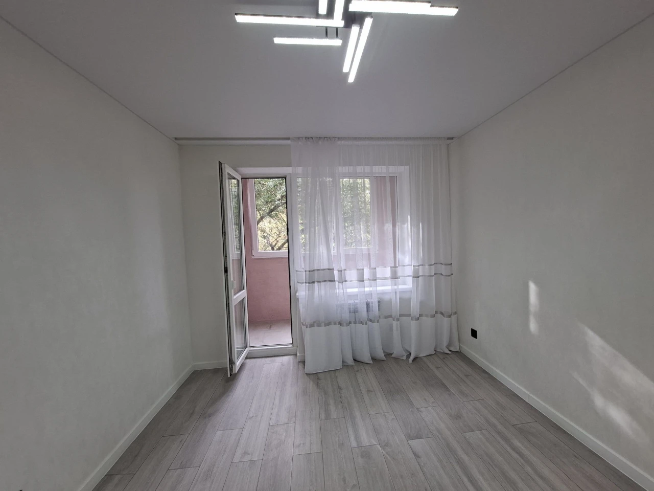 For Sale: 2-bedroom apartment on the 3rd floor.