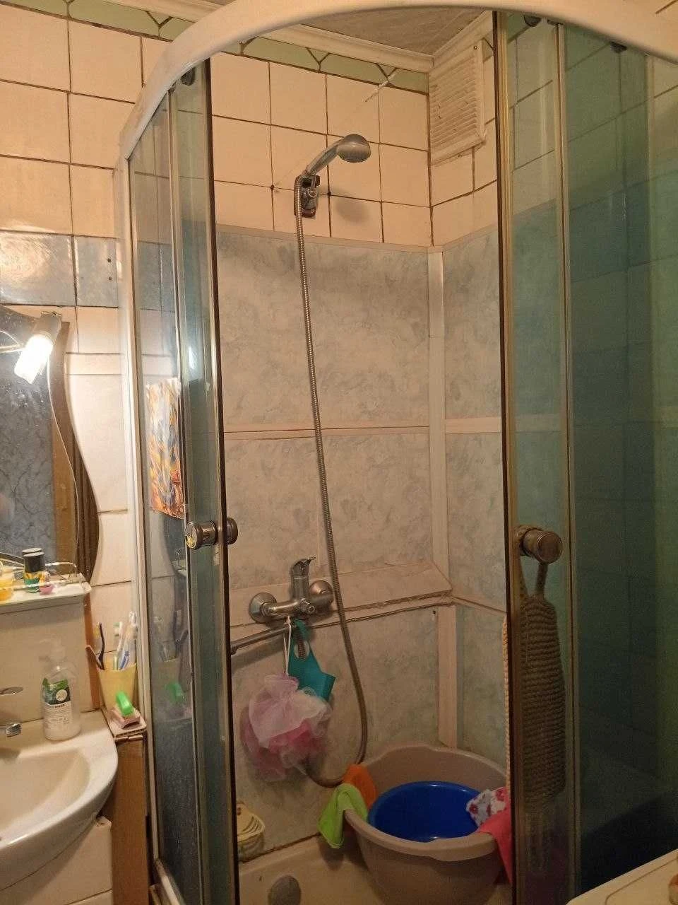 Продається двокімнатна квартира в районі Салтовка.