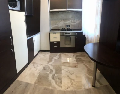 2 Center Antonovicha 25