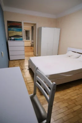 Long-term apartment rental