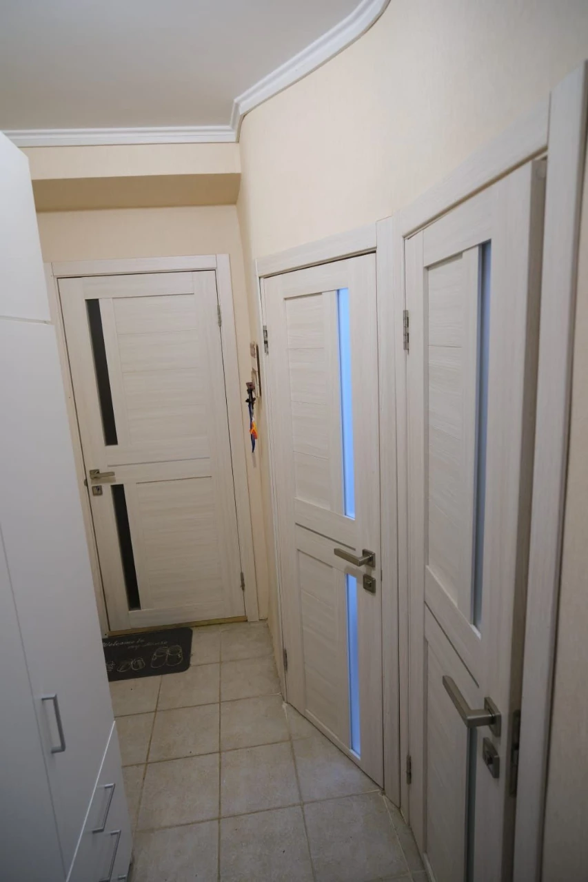 Long-term apartment rental