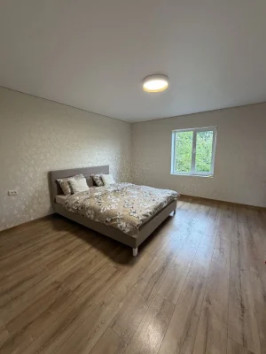 I am selling a townhouse with renovation, furniture and appliances in Vinnytsia