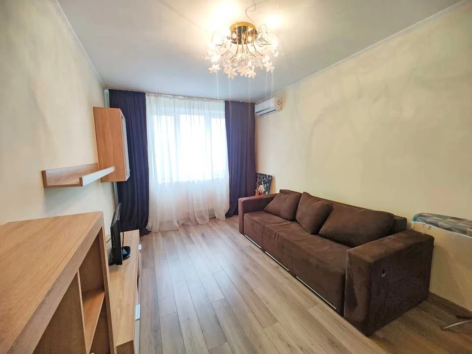 Квартира. Феодосійська вулиця, Київ