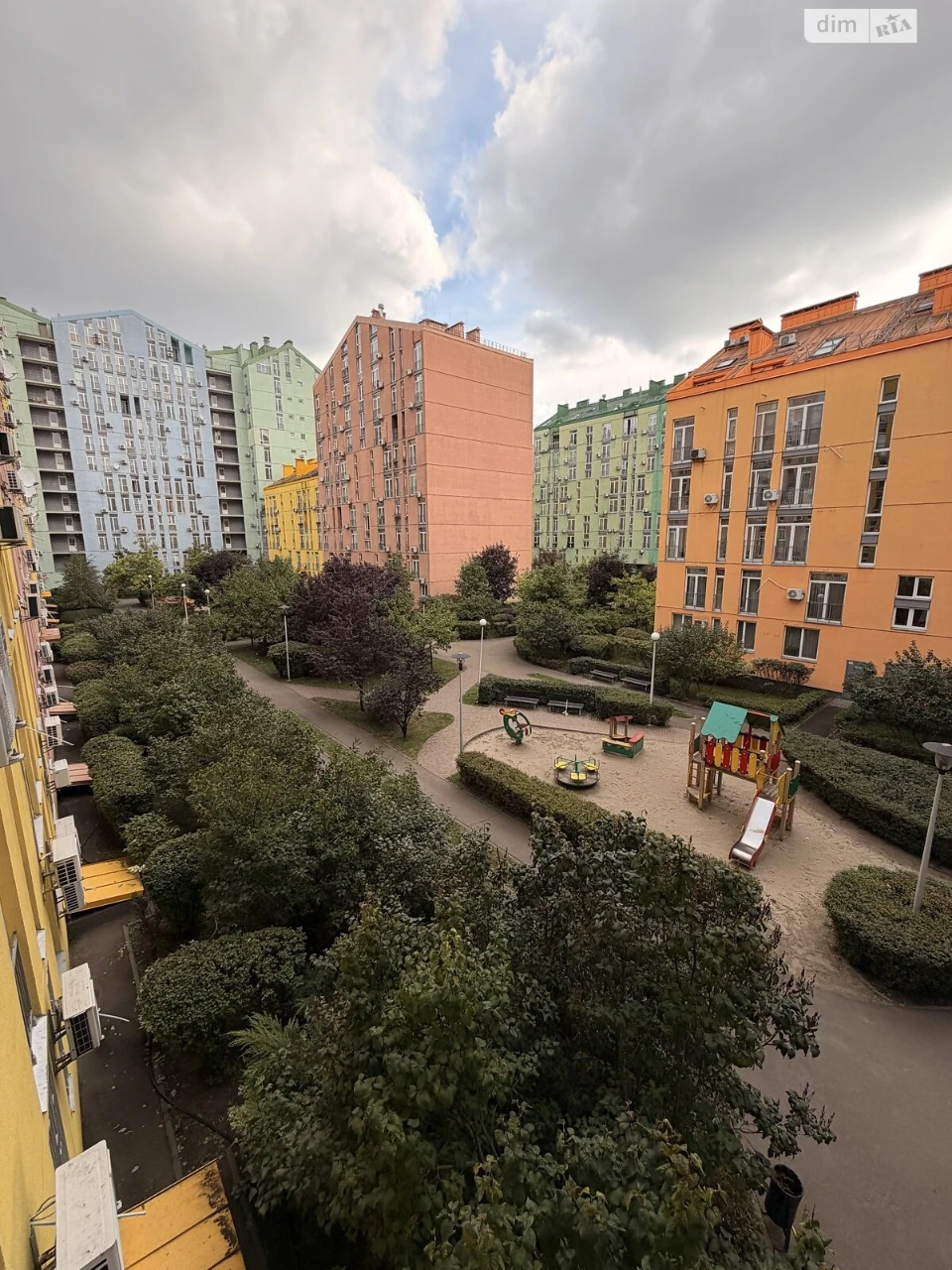 Довгострокова Оренда Квартири в Соцмісті