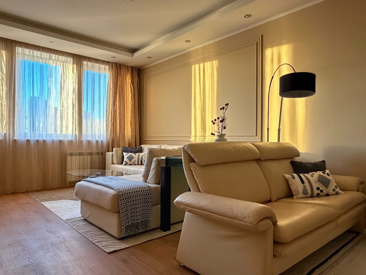 Здається простора, світла, затишна 3кімнатна квартира 100м2