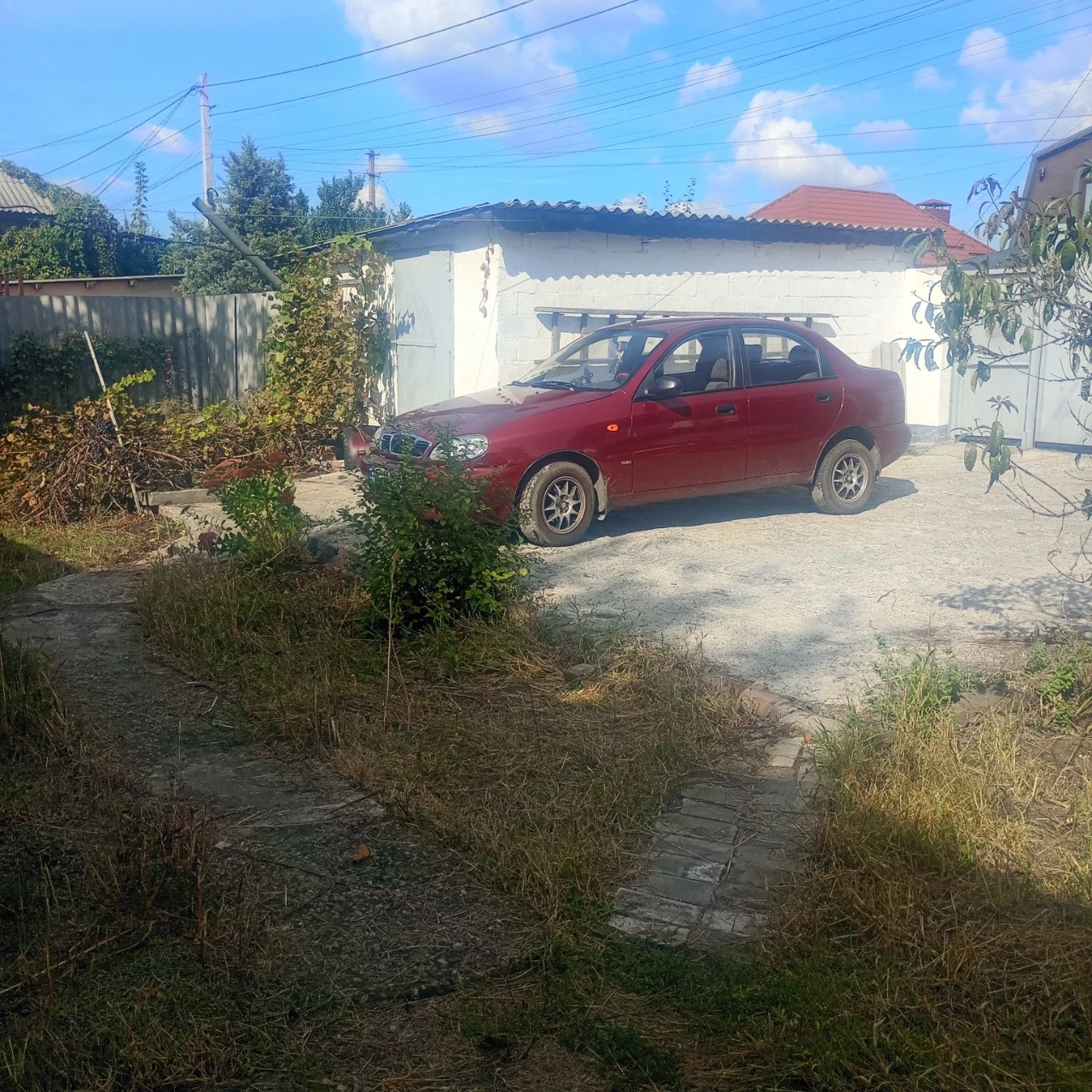 Продам  пол дома на Лев2