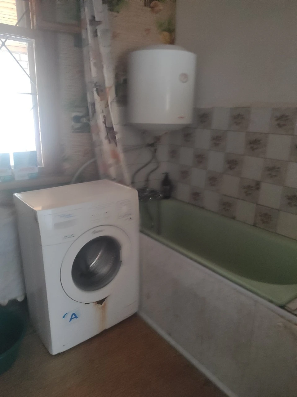 Продам  пол дома на Лев2