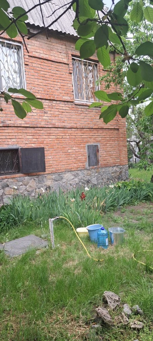 Продам дім-дачу в місті 7 км від ж.м.Фрунзенський..