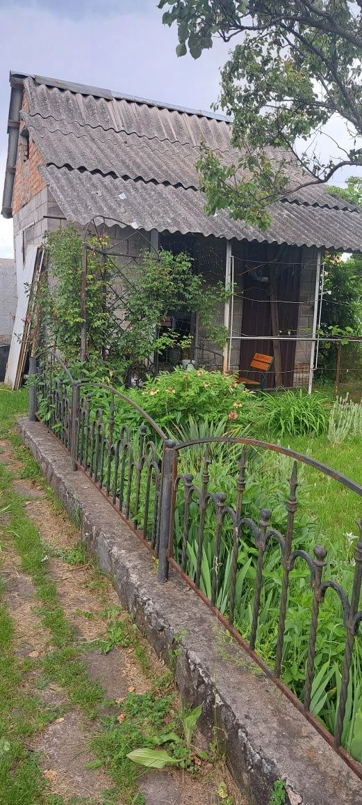Продам дім-дачу в місті 7 км від ж.м.Фрунзенський..