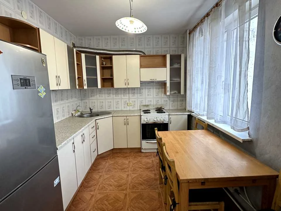 Квартира. Київ, Олександра Мишуги вул.