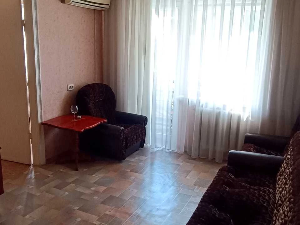 Квартира. Дніпро, Богдана Хмельницького просп.