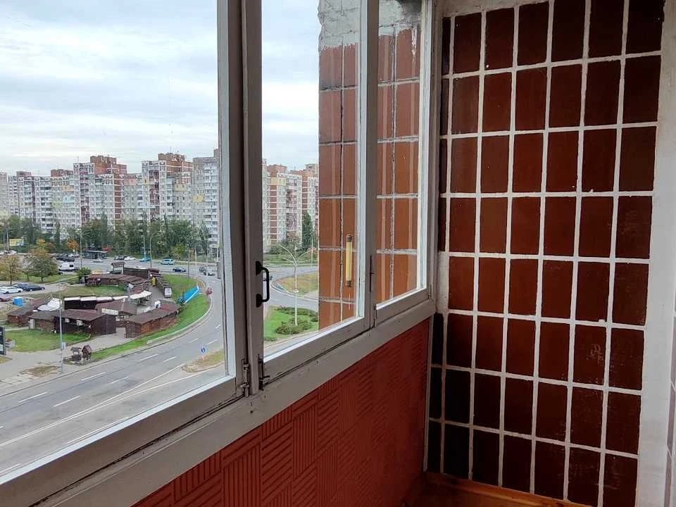 Квартира. Київ, Сержа Лифаря вул.