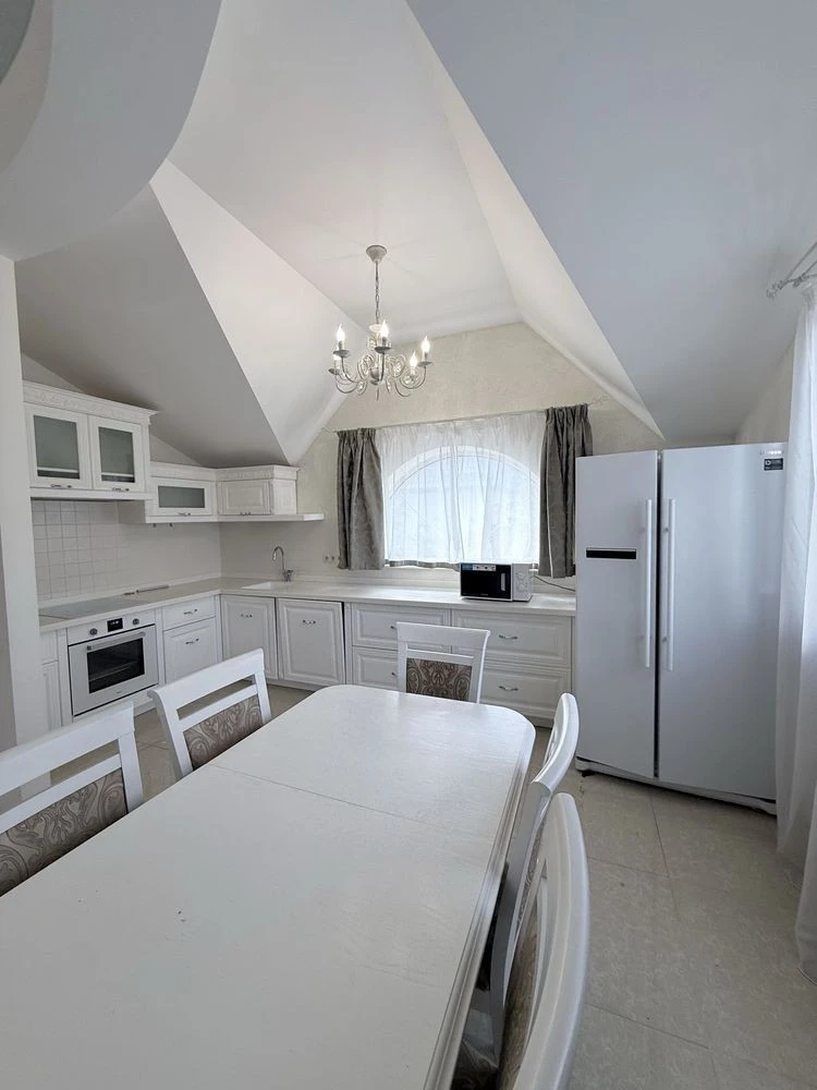 House within Kyiv, comfort, privacy and suburban atmosphere