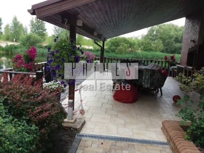 Rent a 3-story house, private beach, pier and berth,