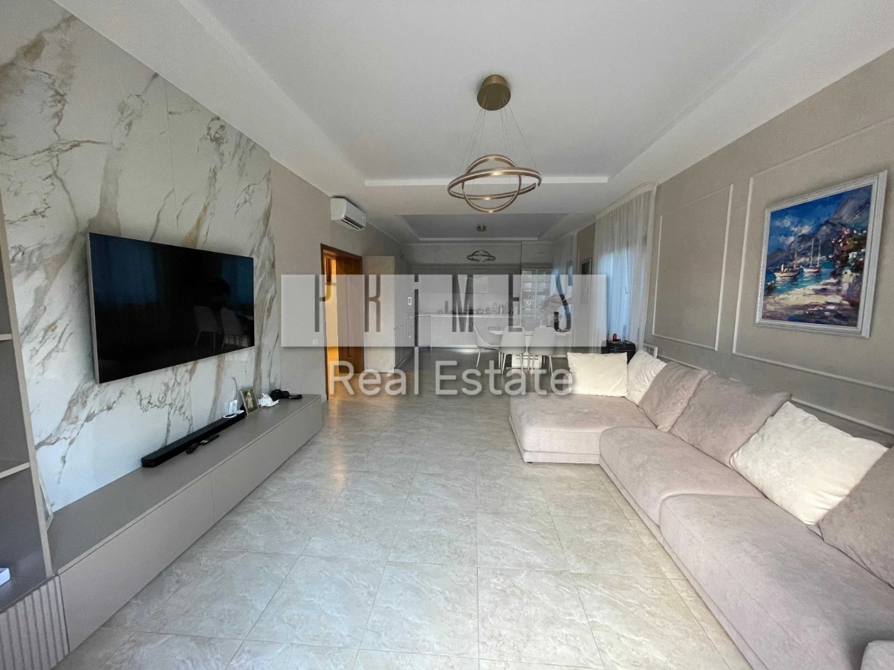 Rent a 3-story house, private beach, pier and berth,