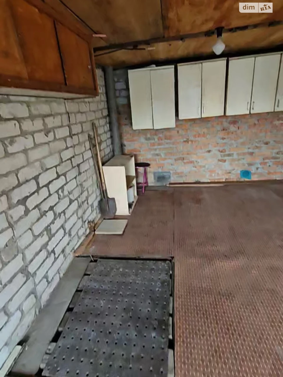Sale of a Unit in a Garage Cooperative, Saltivsky District