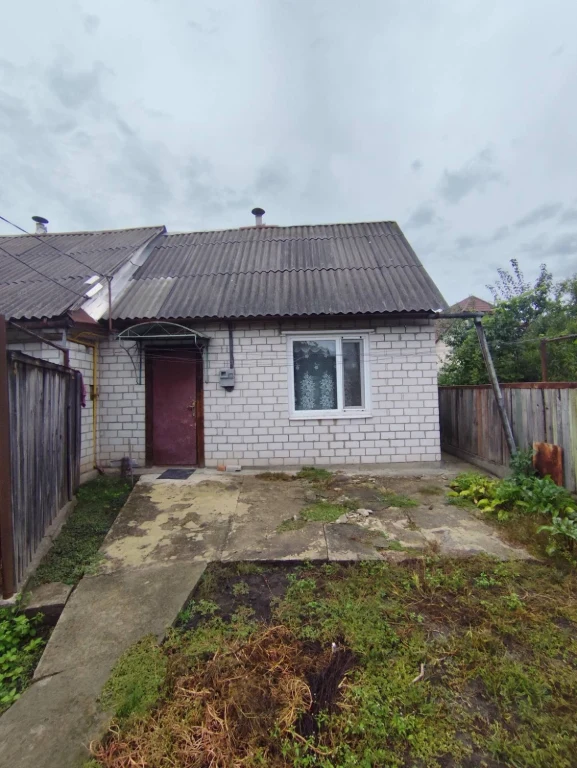 Sale of a part of a house on Koroleva Street