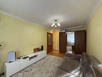 For sale, 3-room apartment in Czech style | Independence Avenue