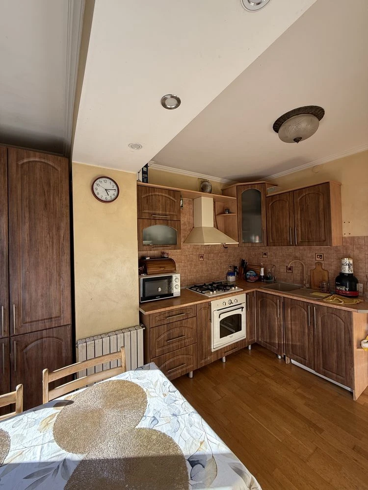 For sale, 3-room apartment in Czech style | Independence Avenue