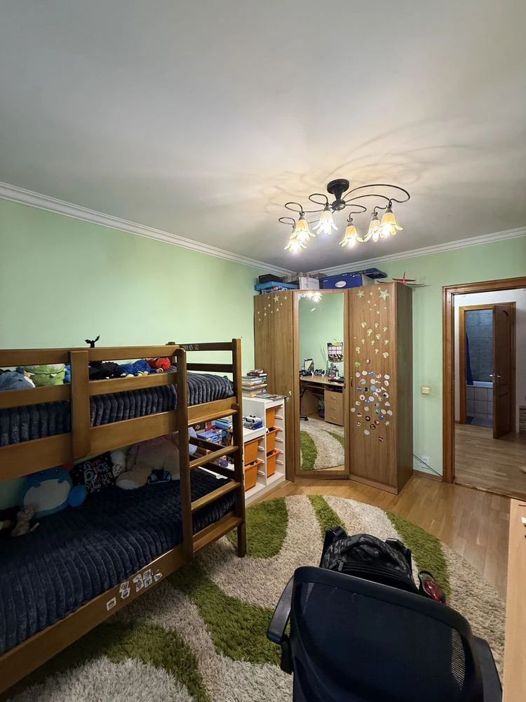 For sale, 3-room apartment in Czech style | Independence Avenue