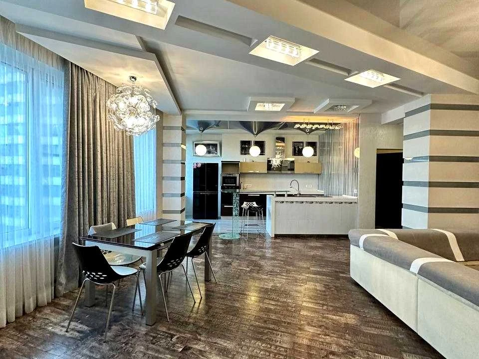 Квартира. Одесса, Литературная улица